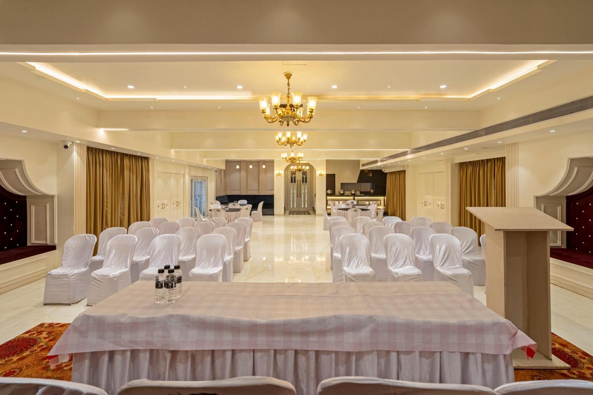 Hotel Prasha Nashik Exterior foto